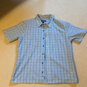 Patagonia Men’s Blue Checkered Shirt Large